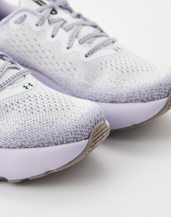 Кроссовки Under Armour женщинам