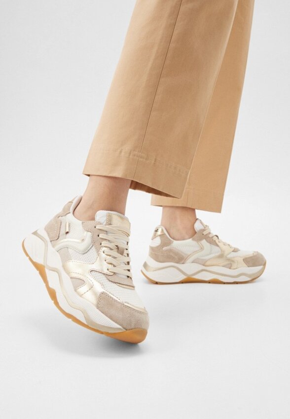 Кроссовки Voile Blanche