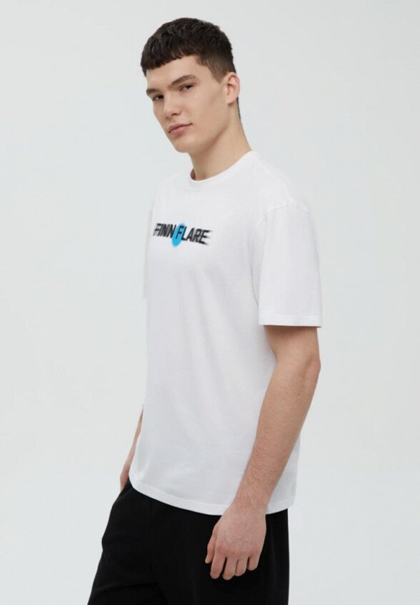 Футболка Finn Flare