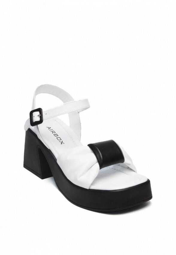 Босоножки Airbox