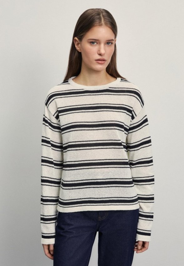 Джемпер Zarina