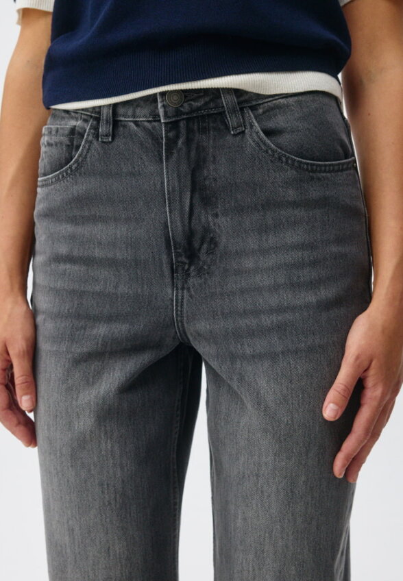 Джинсы 403 STRAIGHT FIT