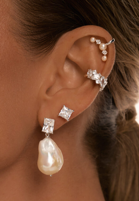 Серебряный кафф с натуральным жемчугом MIE