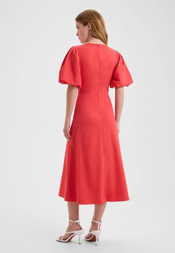 Платье N.O.M.I