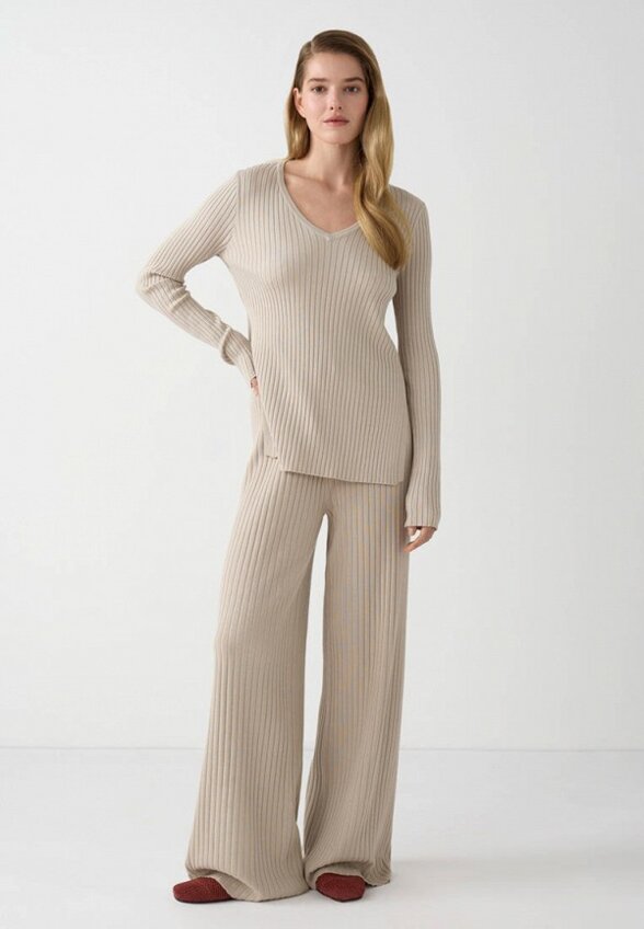 Пуловер Conso