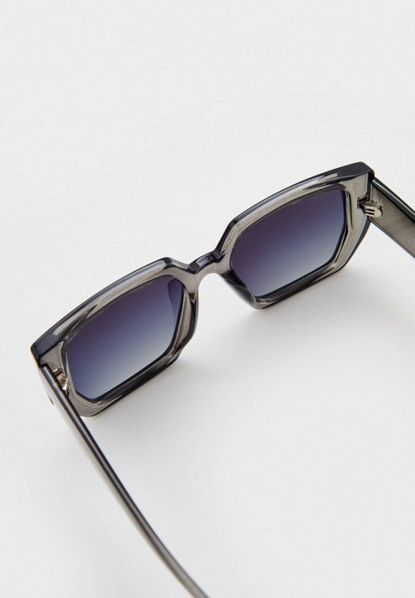 Очки солнцезащитные Grand Voyage