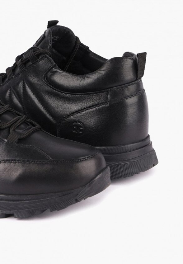 Кроссовки Quattrocomforto