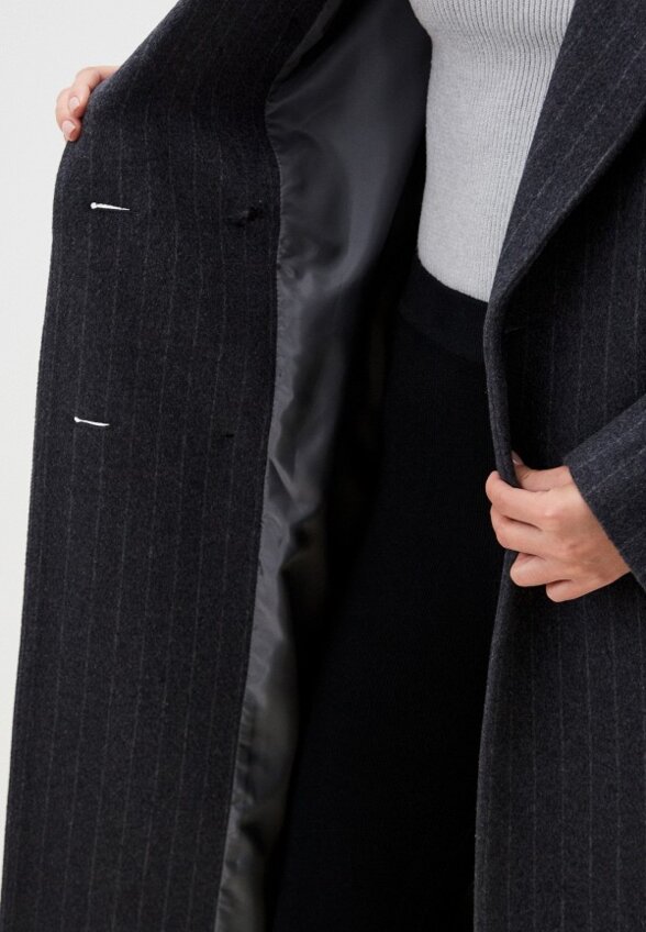 Пальто двубортное Tauen