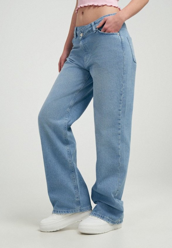 Джинсы Твое