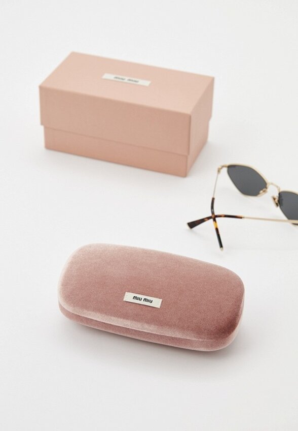 Очки солнцезащитные Miu Miu