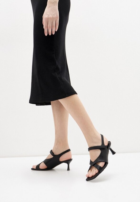 Босоножки Obba