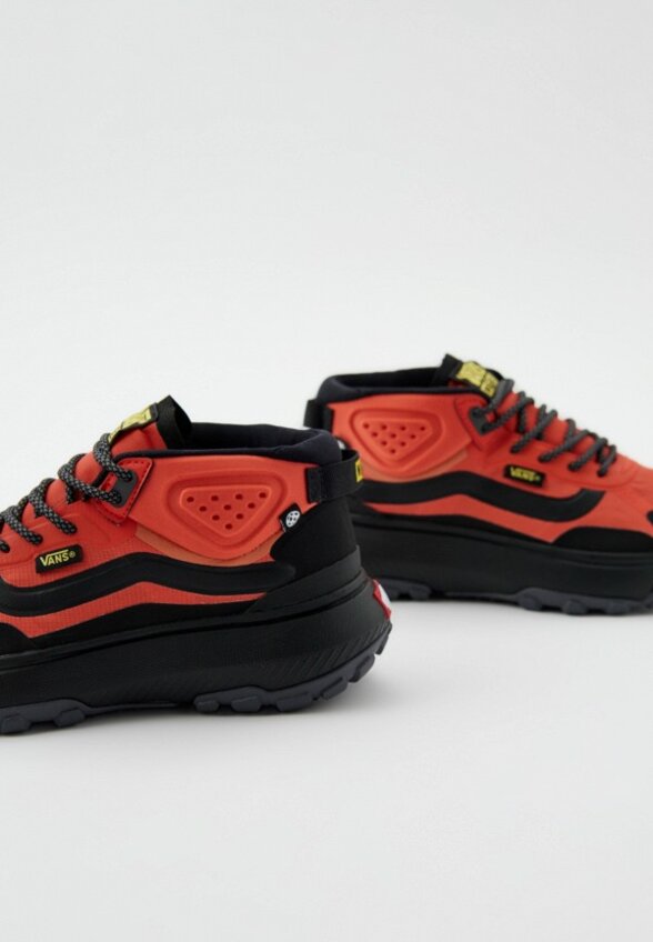 Кроссовки Vans