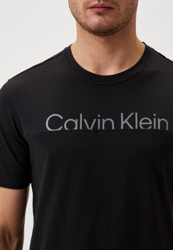 Футболка Calvin Klein Performance
