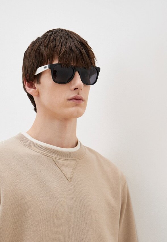 Очки солнцезащитные Vans