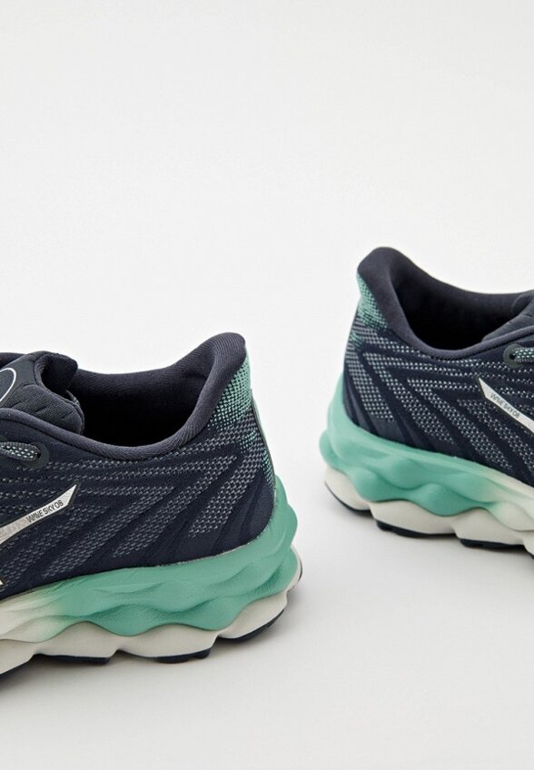 Кроссовки Mizuno