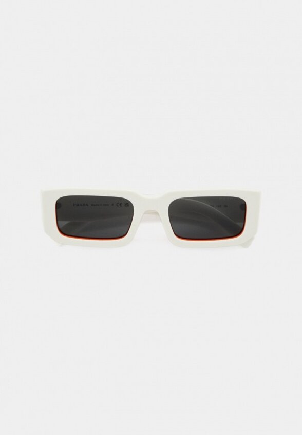 Очки солнцезащитные Prada