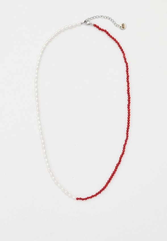 Бусы Mr&Mrs Wolf