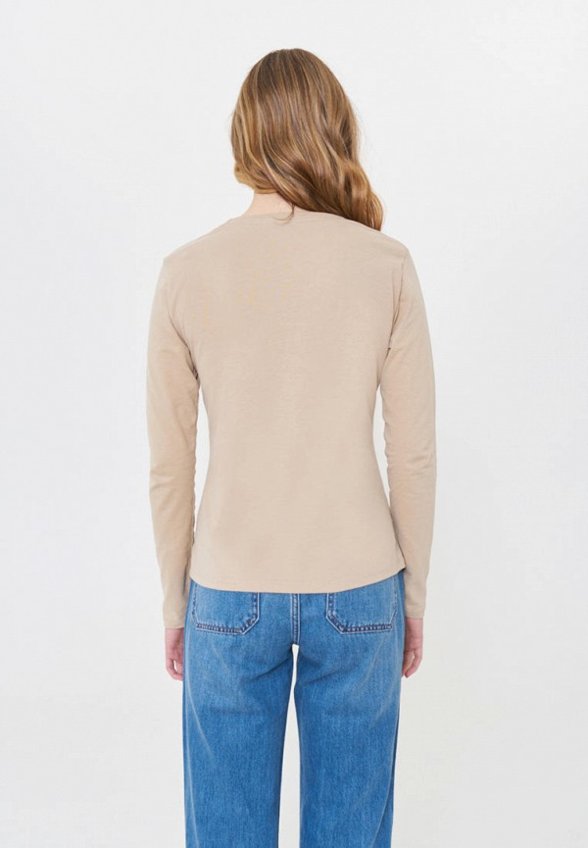 Лонгслив Bstatement