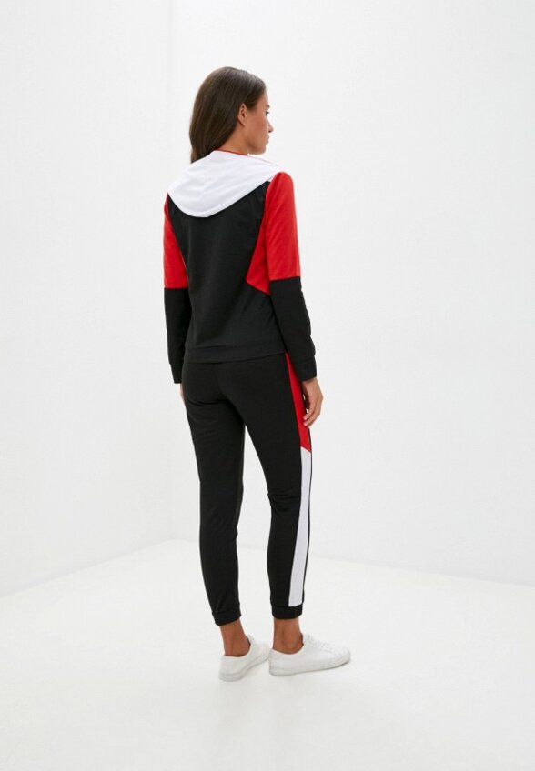 Костюм спортивный Modelle