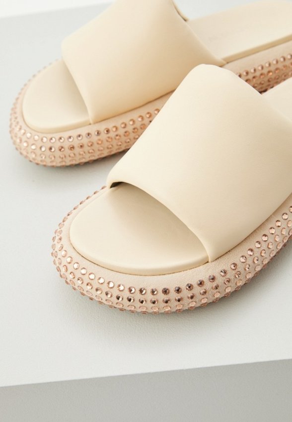 Сабо JW Anderson