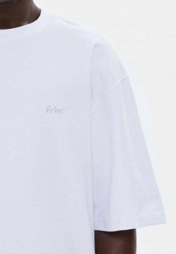 Футболка Frht