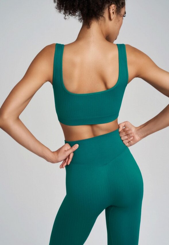 Топ спортивный Modis