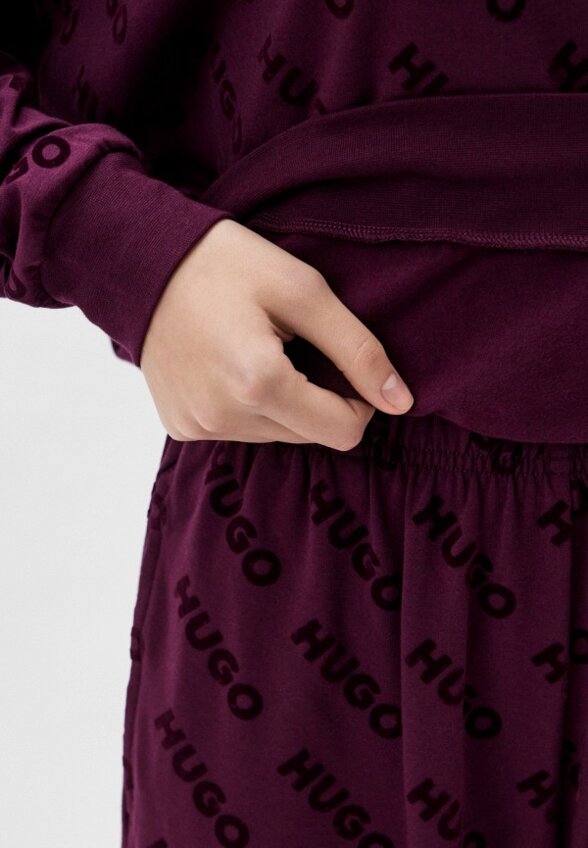 Худи домашнее Hugo