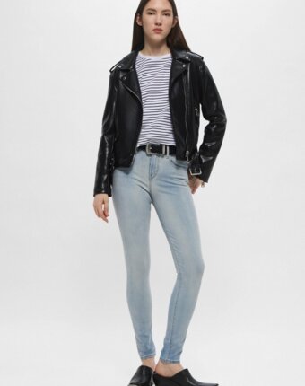 Джинсы Levi's® женщинам