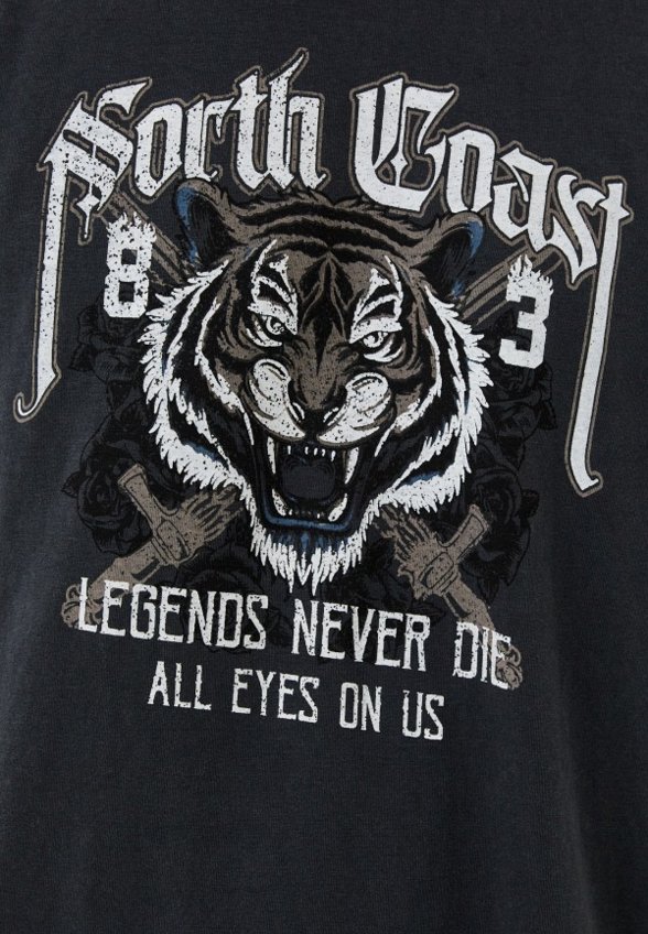 Футболка Colin's