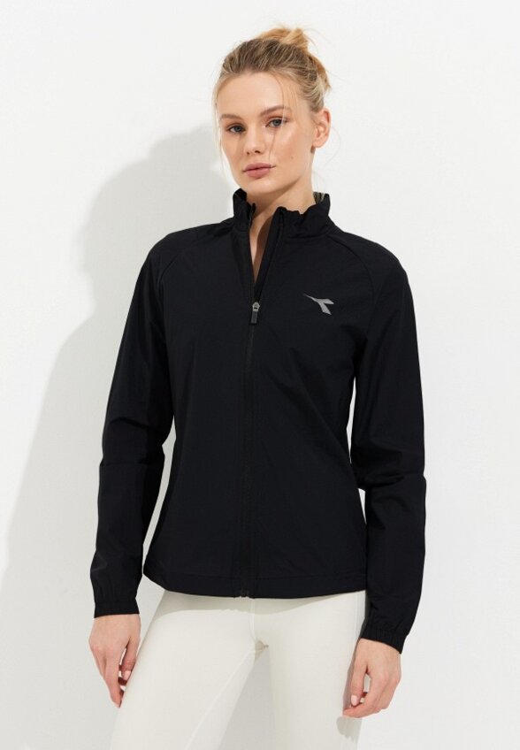 Ветровка Diadora