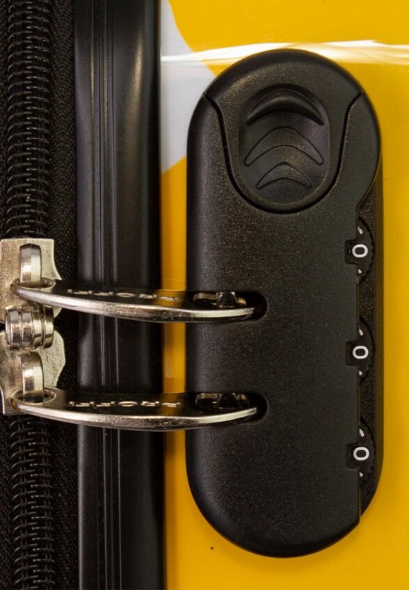 Чемодан Proffi travel