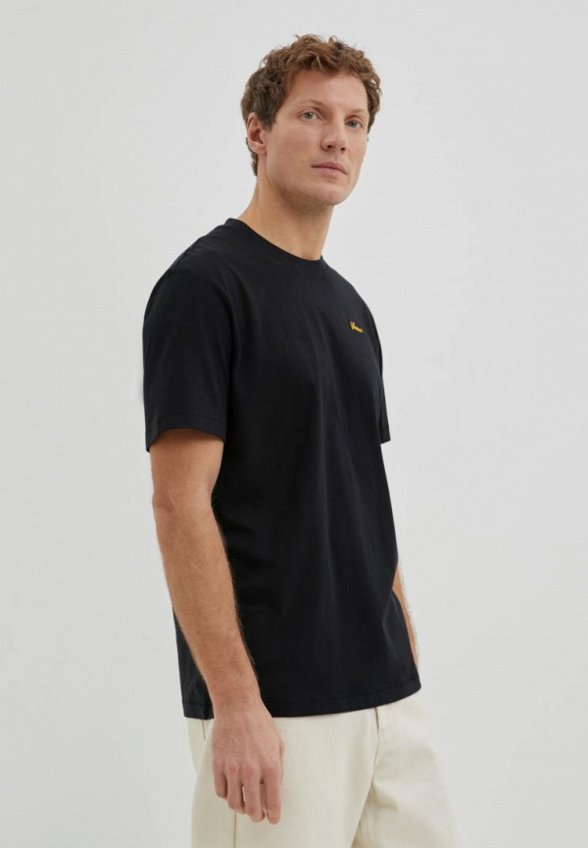 Футболка Finn Flare