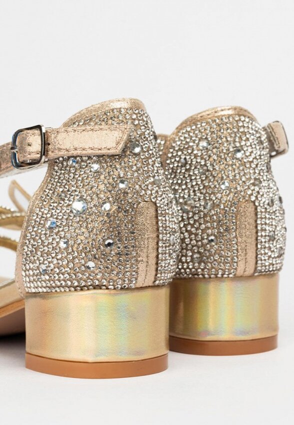 Босоножки Tikkago