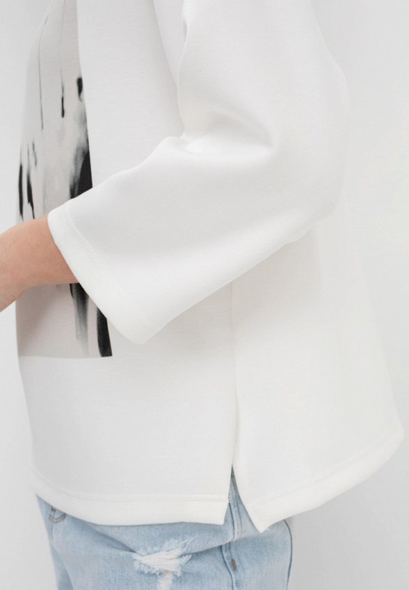 Лонгслив Savage