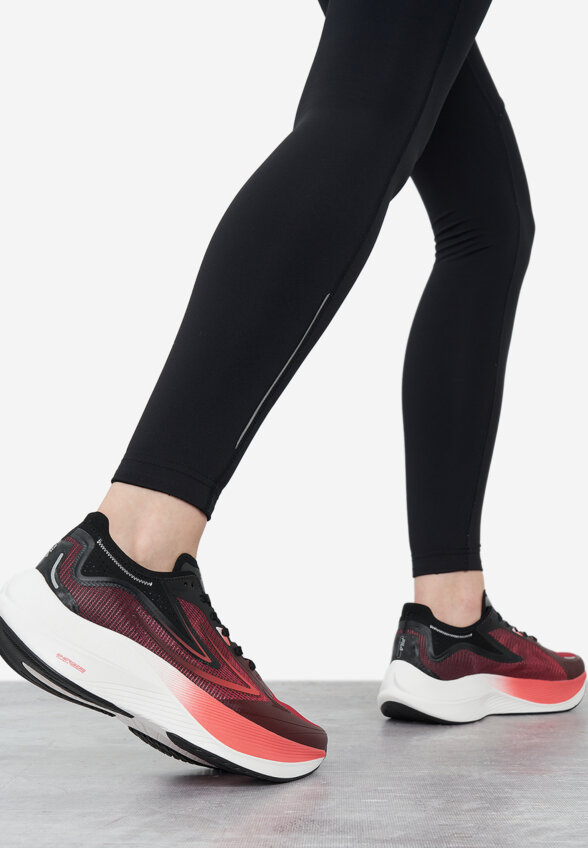 Кроссовки женские FILA Jet Runner, Красный