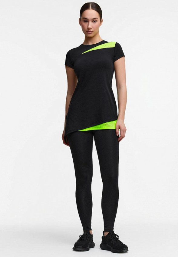 Футболка спортивная Fitbomb