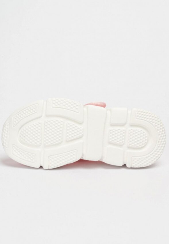 Кроссовки Tikkago