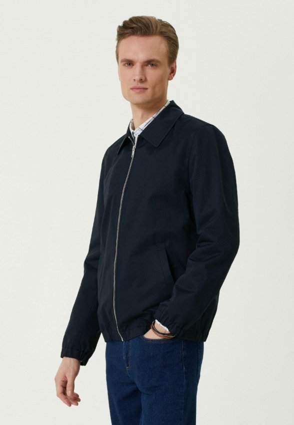 Ветровка Club