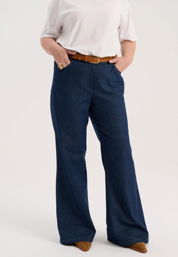 Джинсы Manelia