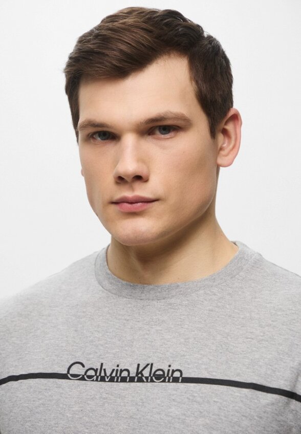 Футболка Calvin Klein