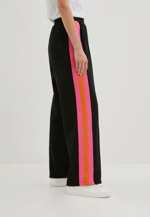 Брюки спортивные Finn Flare