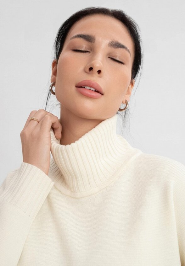 Свитер Ареола