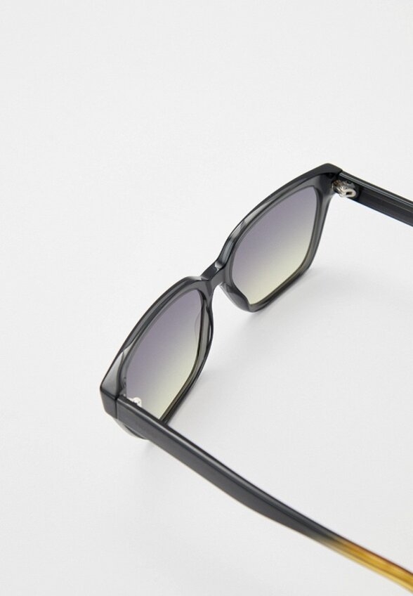 Очки солнцезащитные Hugo