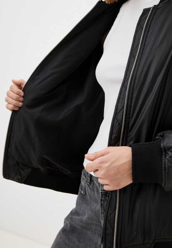 Бомбер Снежная Королева