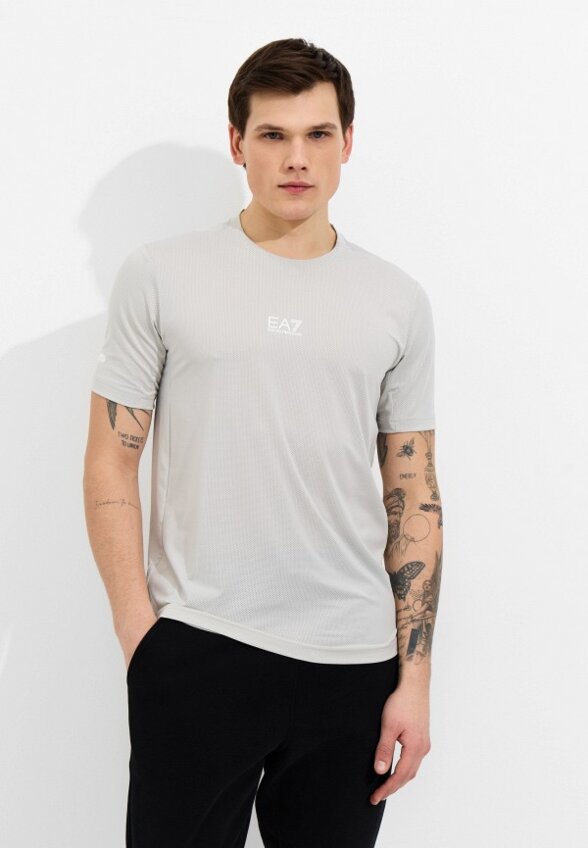 Футболка спортивная EA7