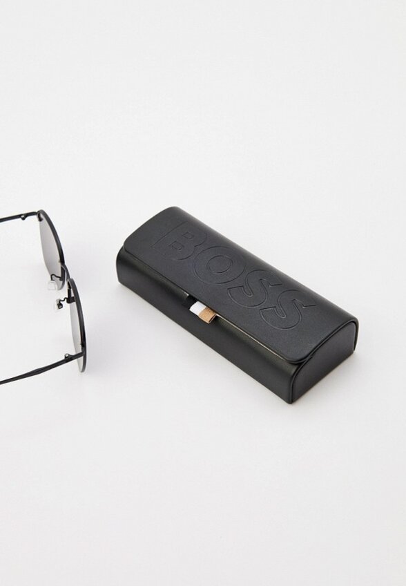 Очки солнцезащитные Boss