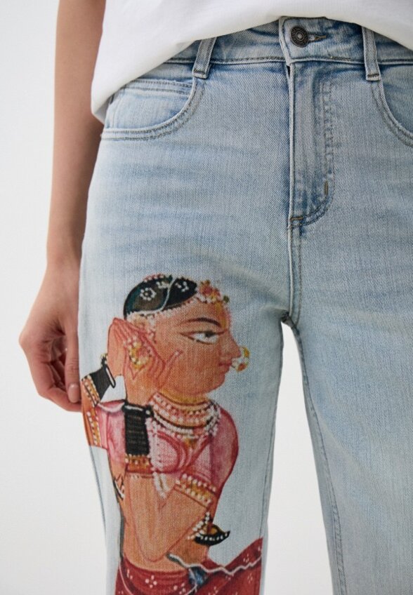 Джинсы Desigual