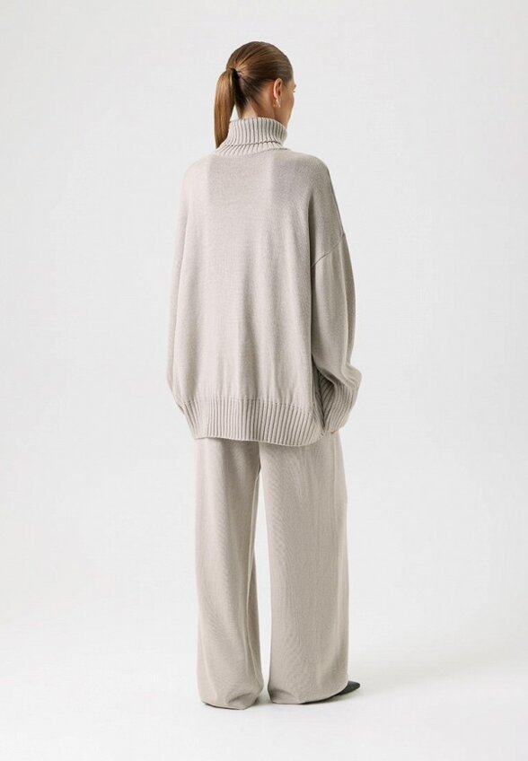 Свитер Patratskaya