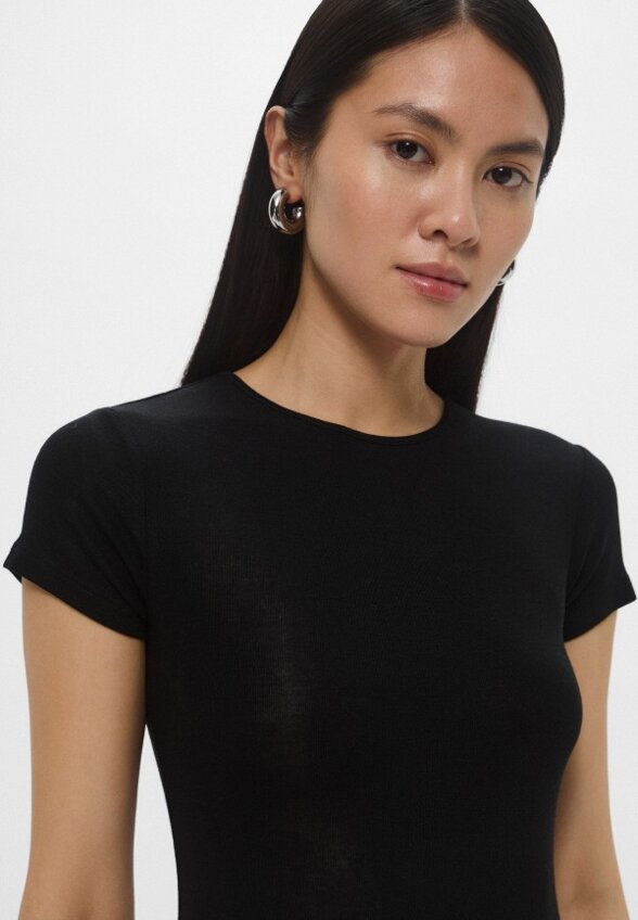 Футболка IDOL