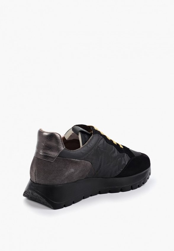 Кроссовки Wonders